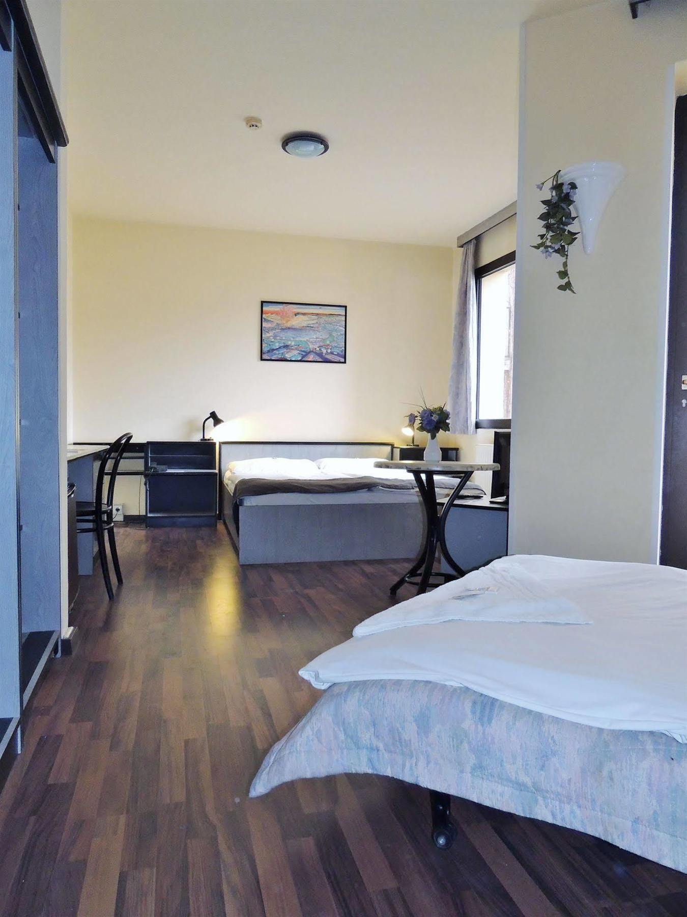 Thomas 3* Budapesta